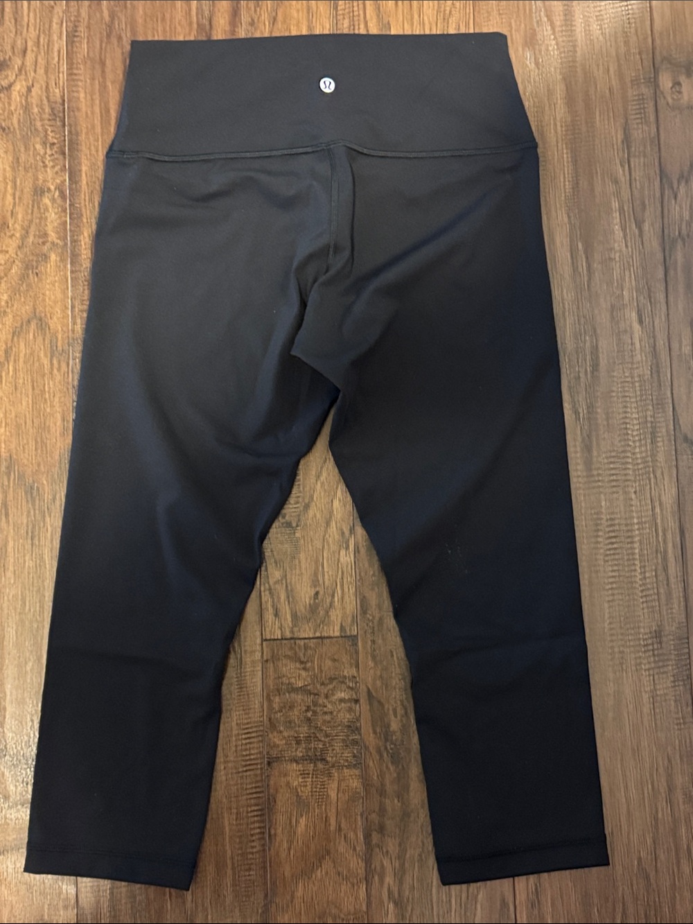 💕Lululemon New Cropped Leggings💕 - Picture 6 of 8